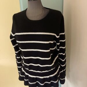Saks Fifth Ave Cashmere sweater xl